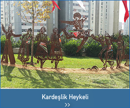 Kardeşlik Heykeli