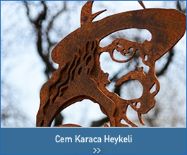 Cem Karaca Heykeli